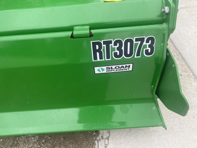 John Deere 3046R