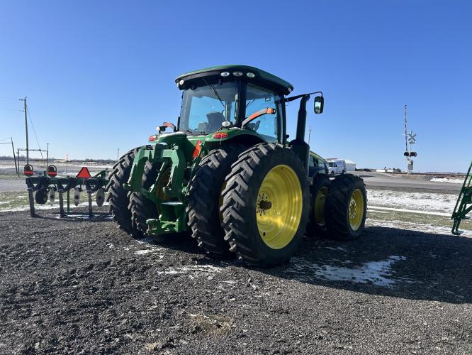 John Deere 8310R