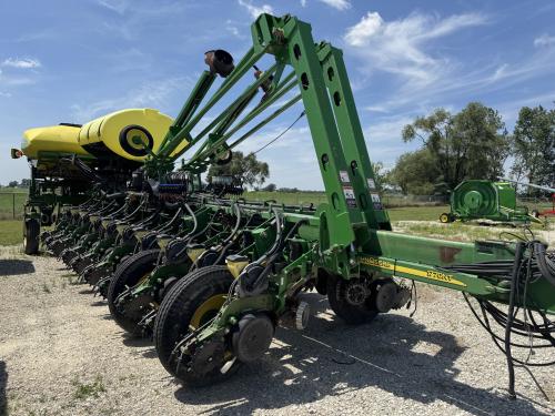 2006 John Deere 1770NT CCS