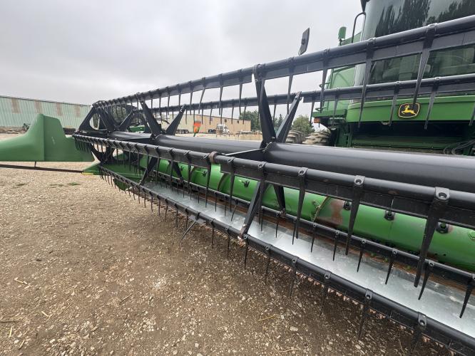 John Deere 625F