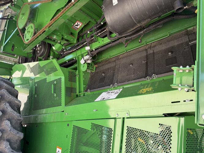John Deere S760