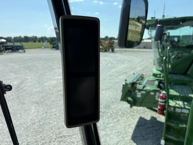 John Deere S770