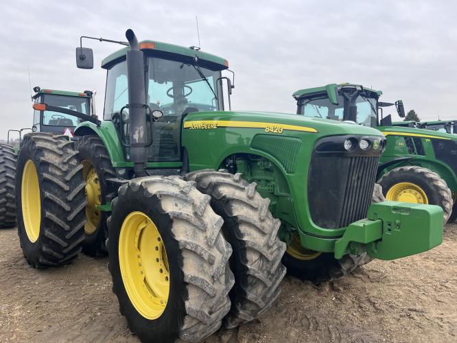 John Deere 8420