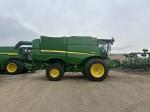 John Deere S670