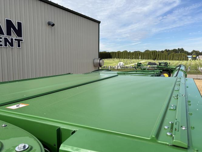 John Deere S780
