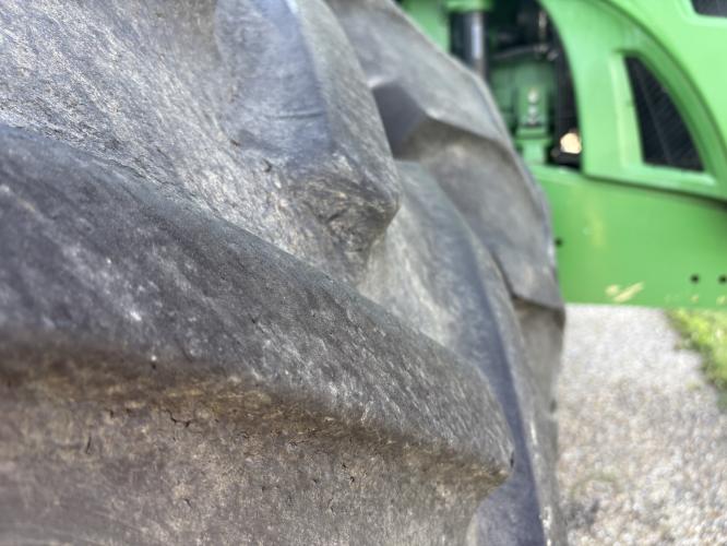 John Deere 9530