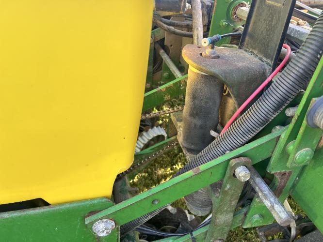 John Deere 1770