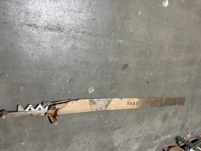 John Deere NEW AH140379 KNIFE - 900 SERIES