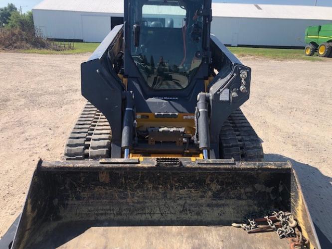 John Deere 331G
