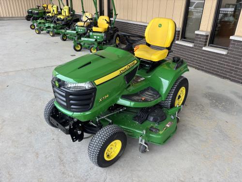 2022 John Deere X734