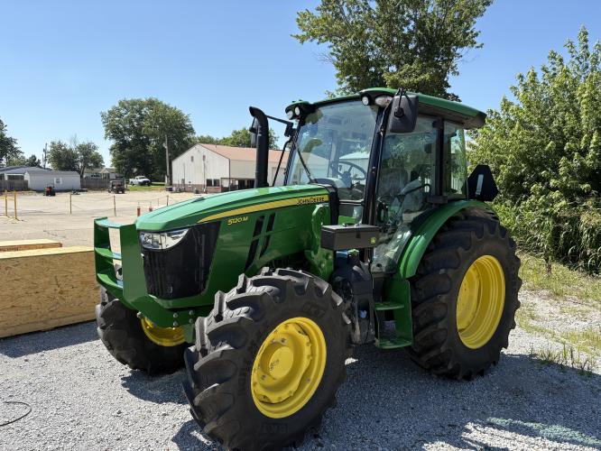 John Deere 5120M