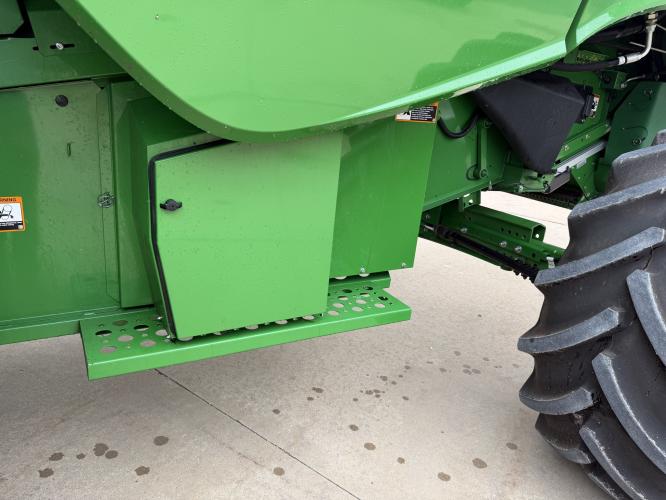 John Deere S780