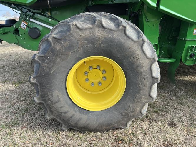 John Deere S780