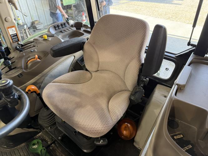 John Deere 5100E