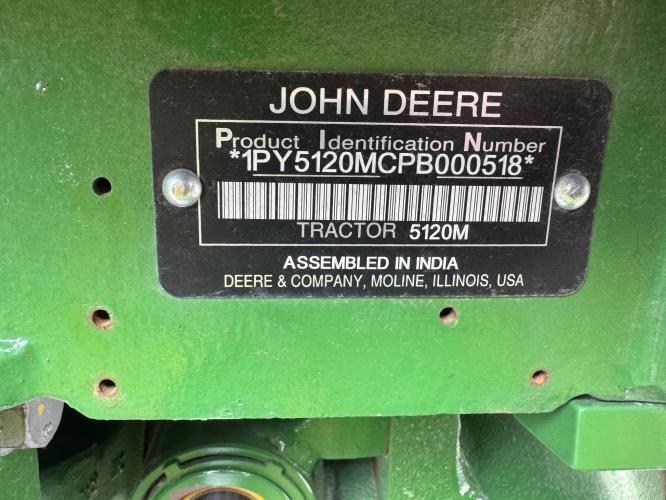 John Deere 5120M