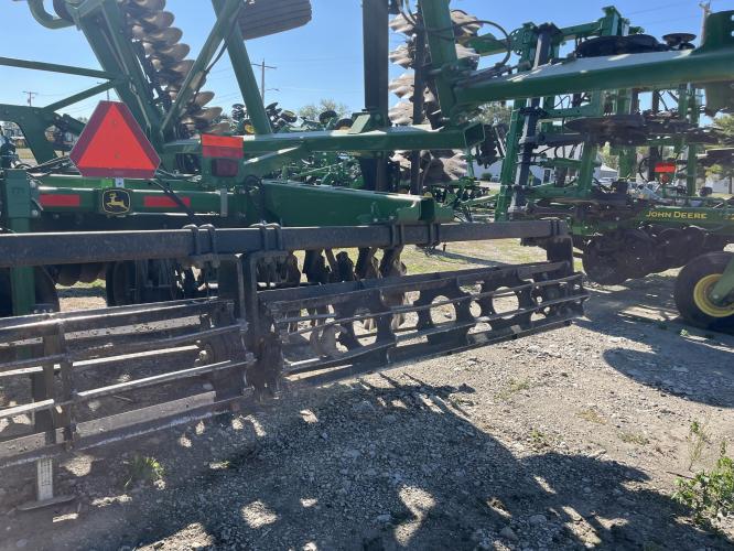 John Deere 2623VT