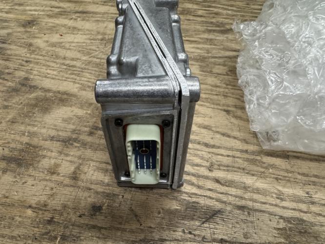 John Deere NEW APP CONTR 1100