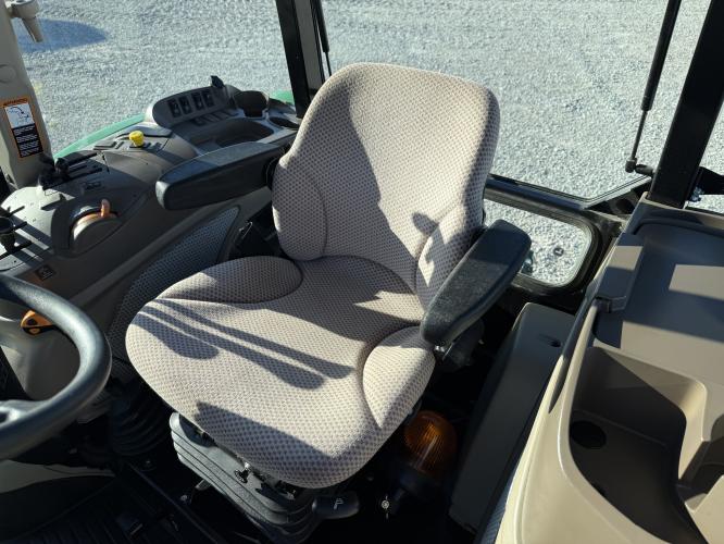 John Deere 5100E