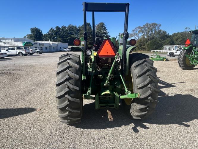 John Deere 2840