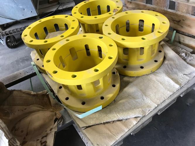 John Deere AR190666 10" HUB SPACER KIT
