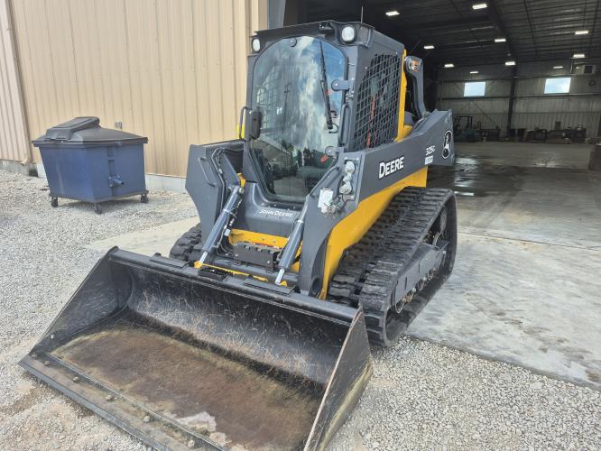 John Deere 325G