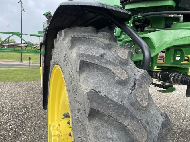John Deere 412R