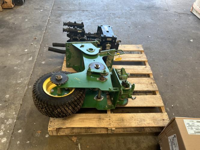John Deere FERTILIZER PUMP