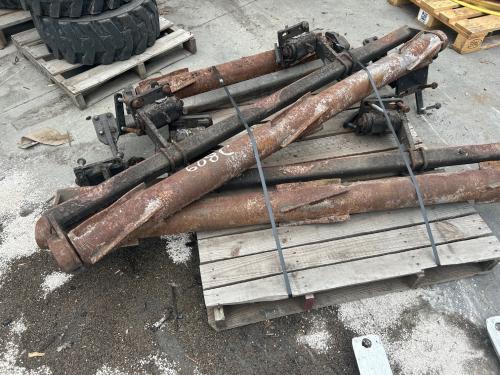  Yetter 5000-026E - 8 row devastator