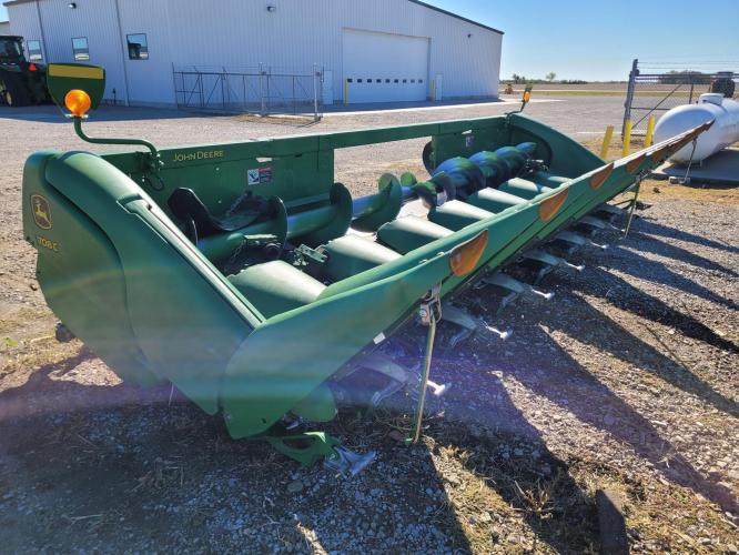 John Deere 708C