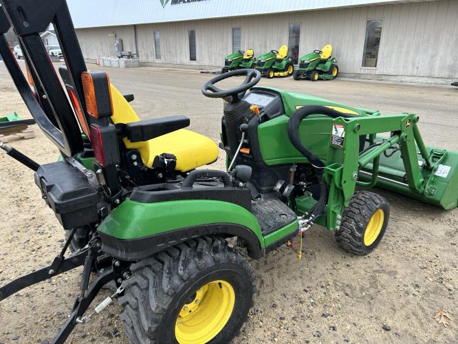 John Deere 1025R