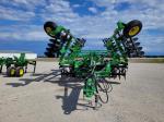 John Deere 2720