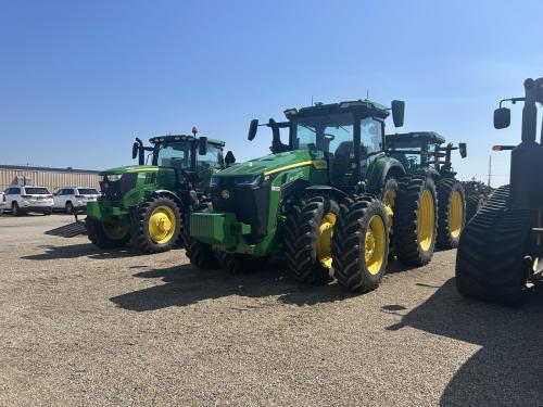 2023 John Deere 8R 410