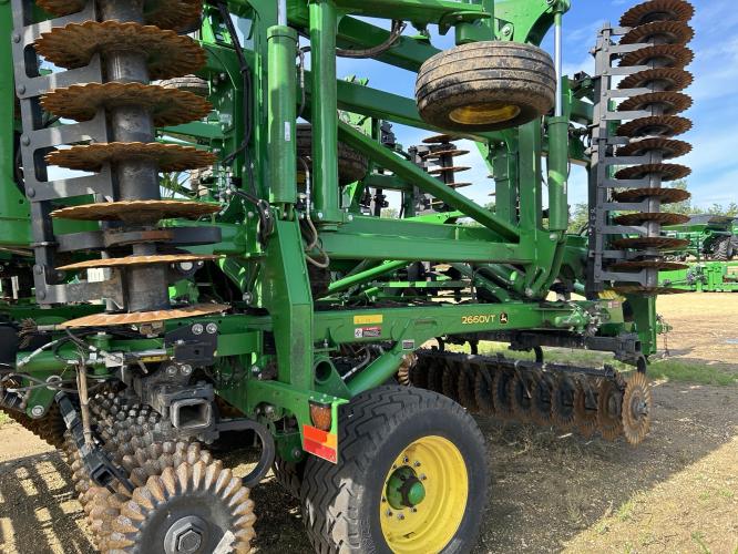 John Deere 2660VT