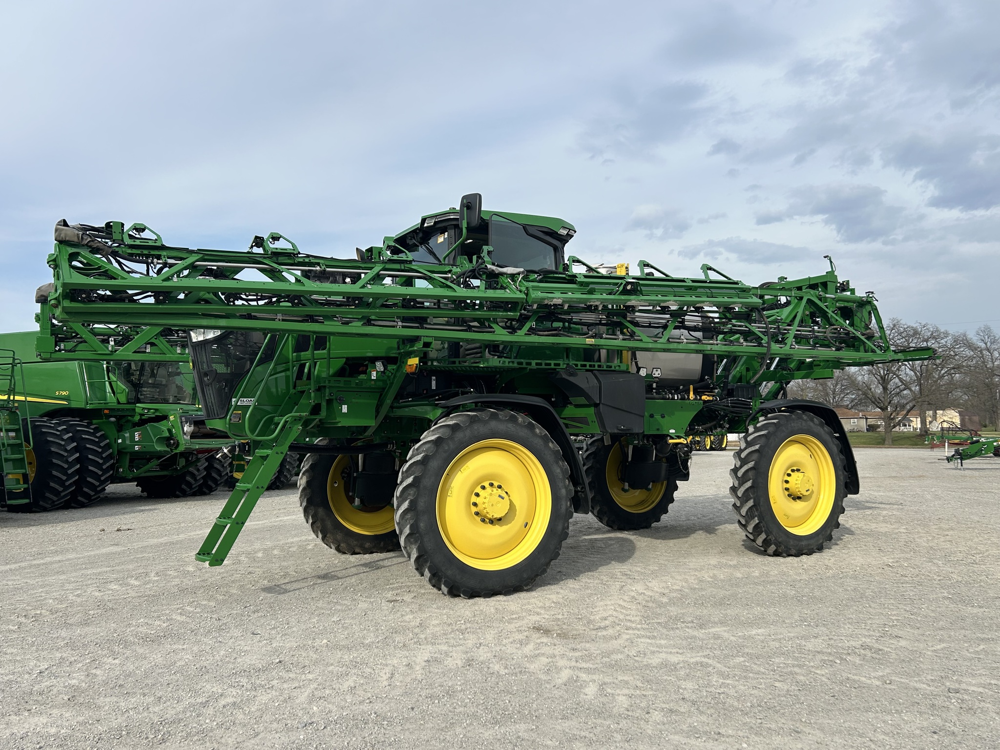 2024 John Deere 410R