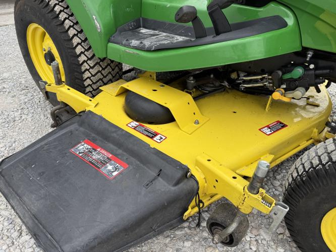 John Deere X734
