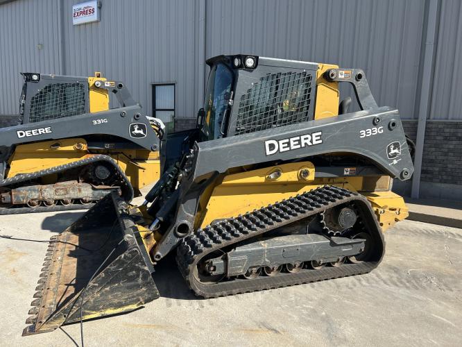 John Deere 333G