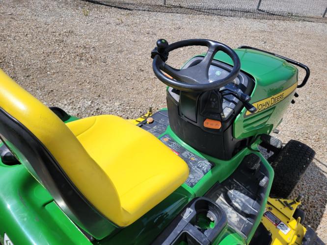 John Deere X720