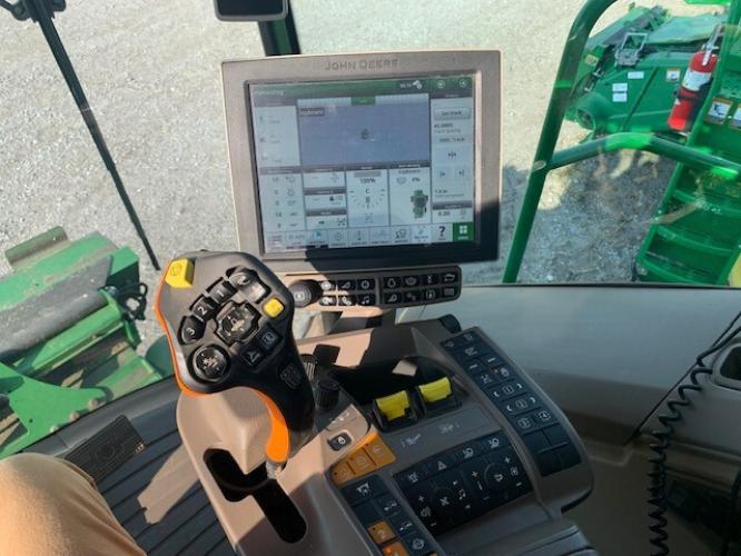 John Deere S790