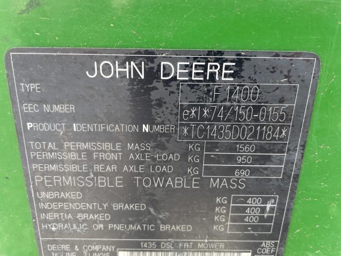 John Deere 1435