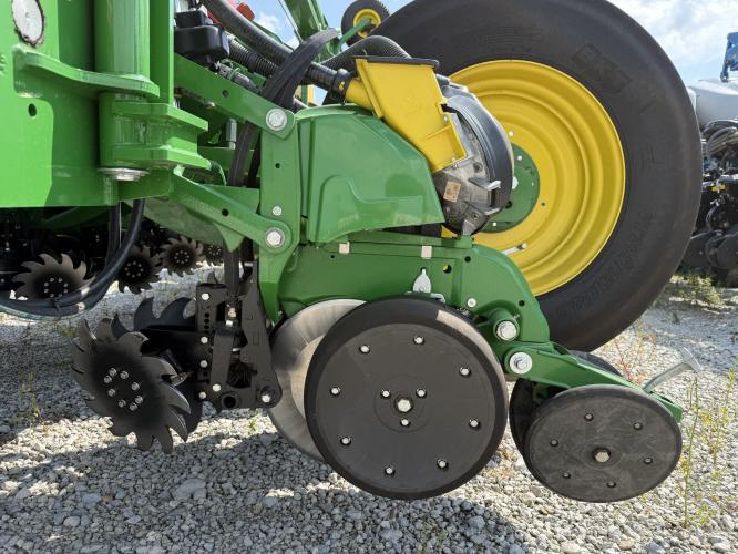 John Deere 1775NT