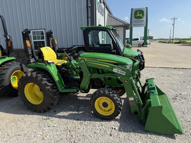 John Deere 3025E