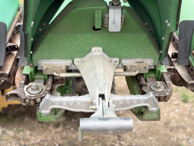John Deere 608C