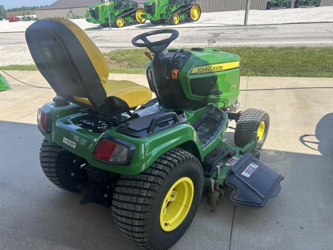 John Deere X750