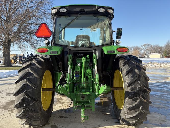 John Deere 6R 130