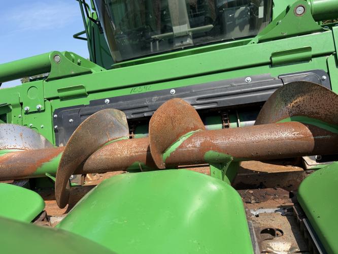 John Deere C12F