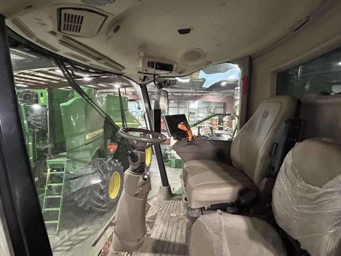 John Deere S790