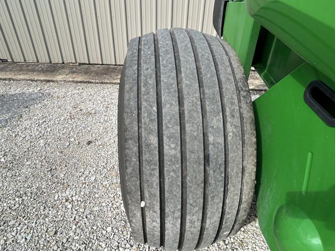 John Deere 560M