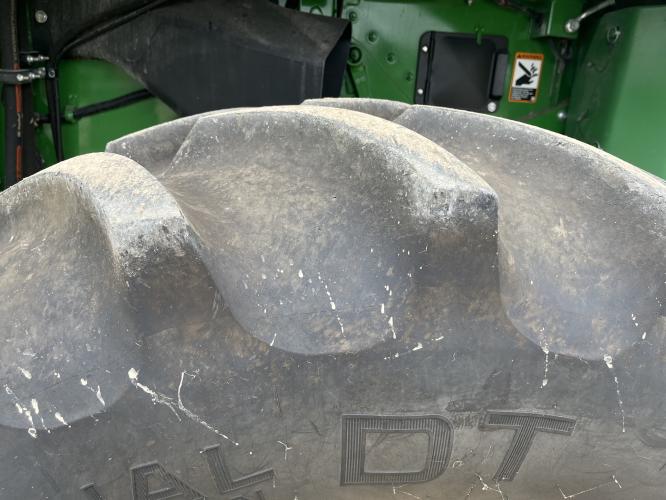 John Deere S760