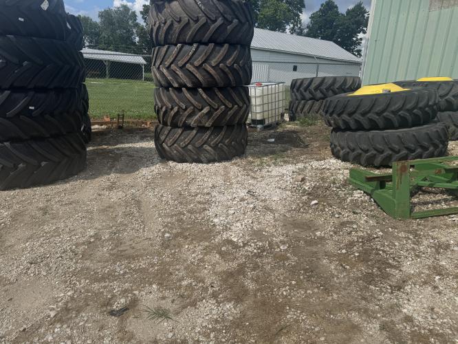 Alliance 650/65R38