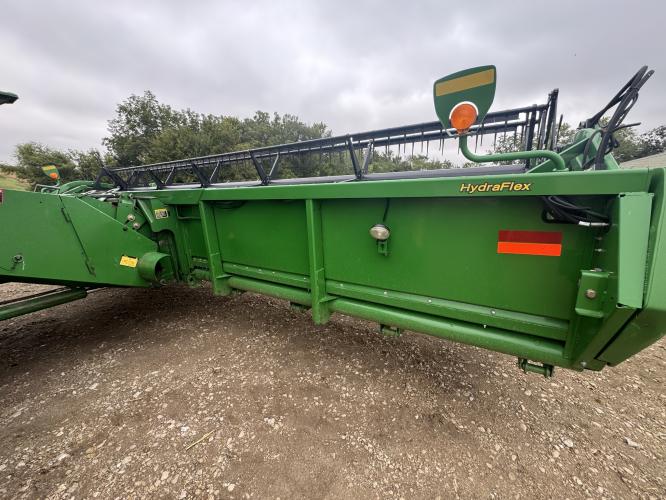 John Deere 625F